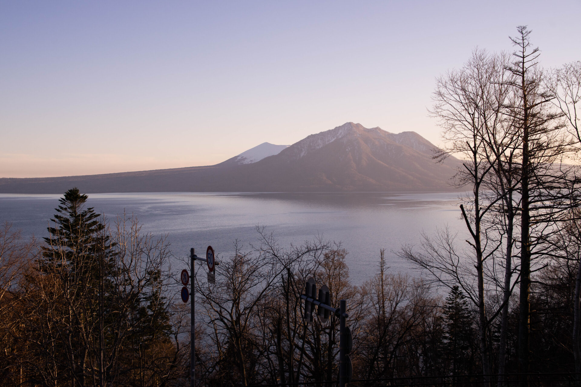 支笏湖　湖　山